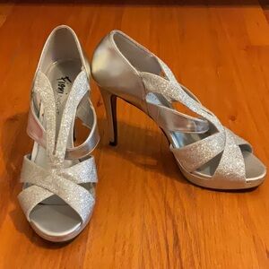 Fioni Night Silver Glitter Heels